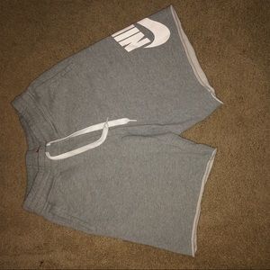 Men Nike sportswear cotton shorts.
